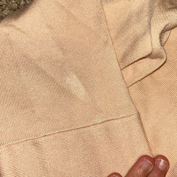 Zara knit women’s salmon colored buttonless cardigan - Picture 3 of 9